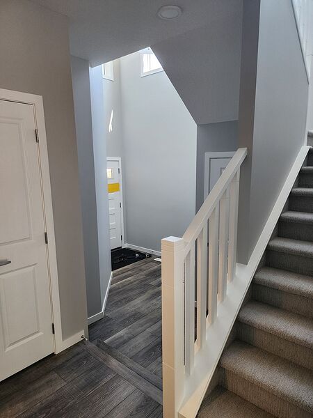 Calgary 5 bedrooms Main Floor for rent. Property photo: 753985-3