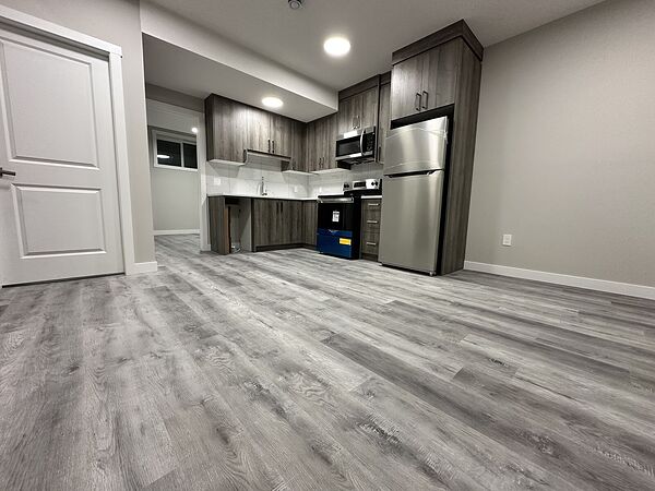 Calgary 2 bedrooms Basement for rent. Property photo: 754030-2