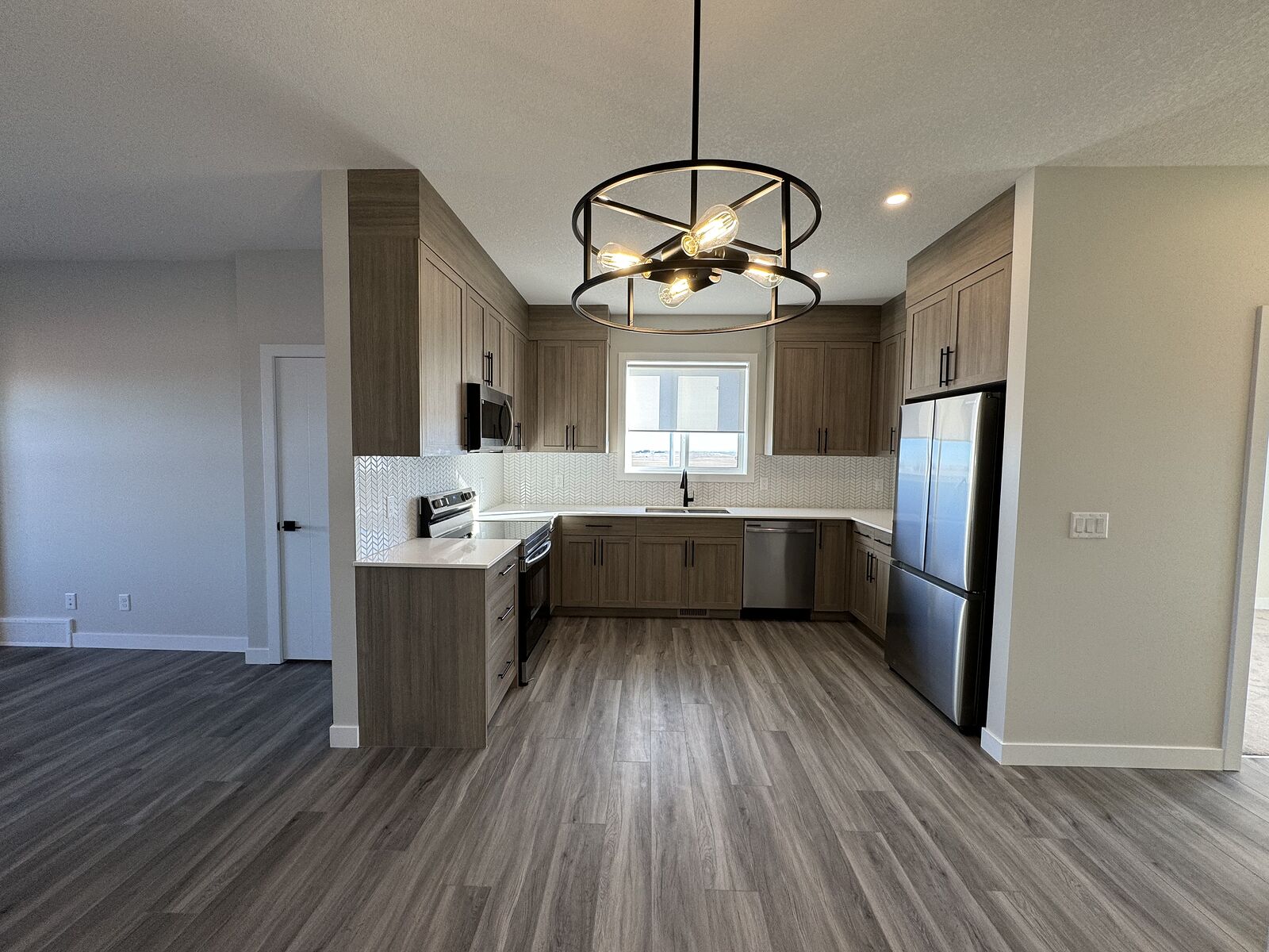 Calgary 4 bedrooms Duplex for rent. Property photo: 754034-1