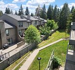 Apartment 3 bedrooms FOR RENT stall, water and garbage included