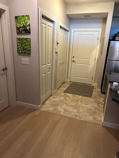 Calgary 1 + Den bedrooms Condo Unit for rent. Property photo: 754041-3