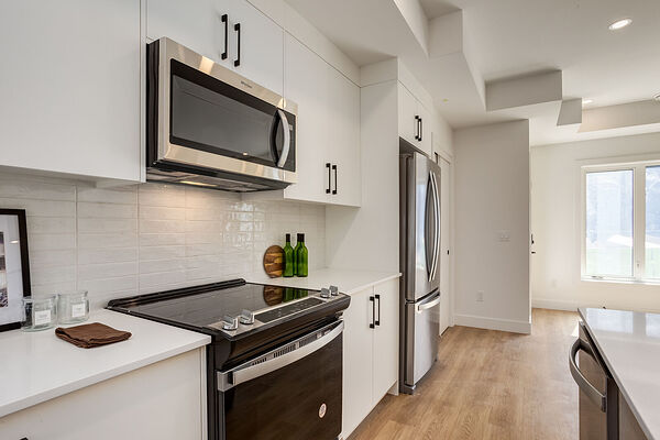 Calgary 3 bedrooms House for rent. Property photo: 754043-2