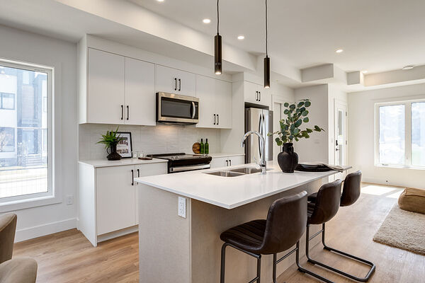 Calgary 3 bedrooms House for rent. Property photo: 754043-3