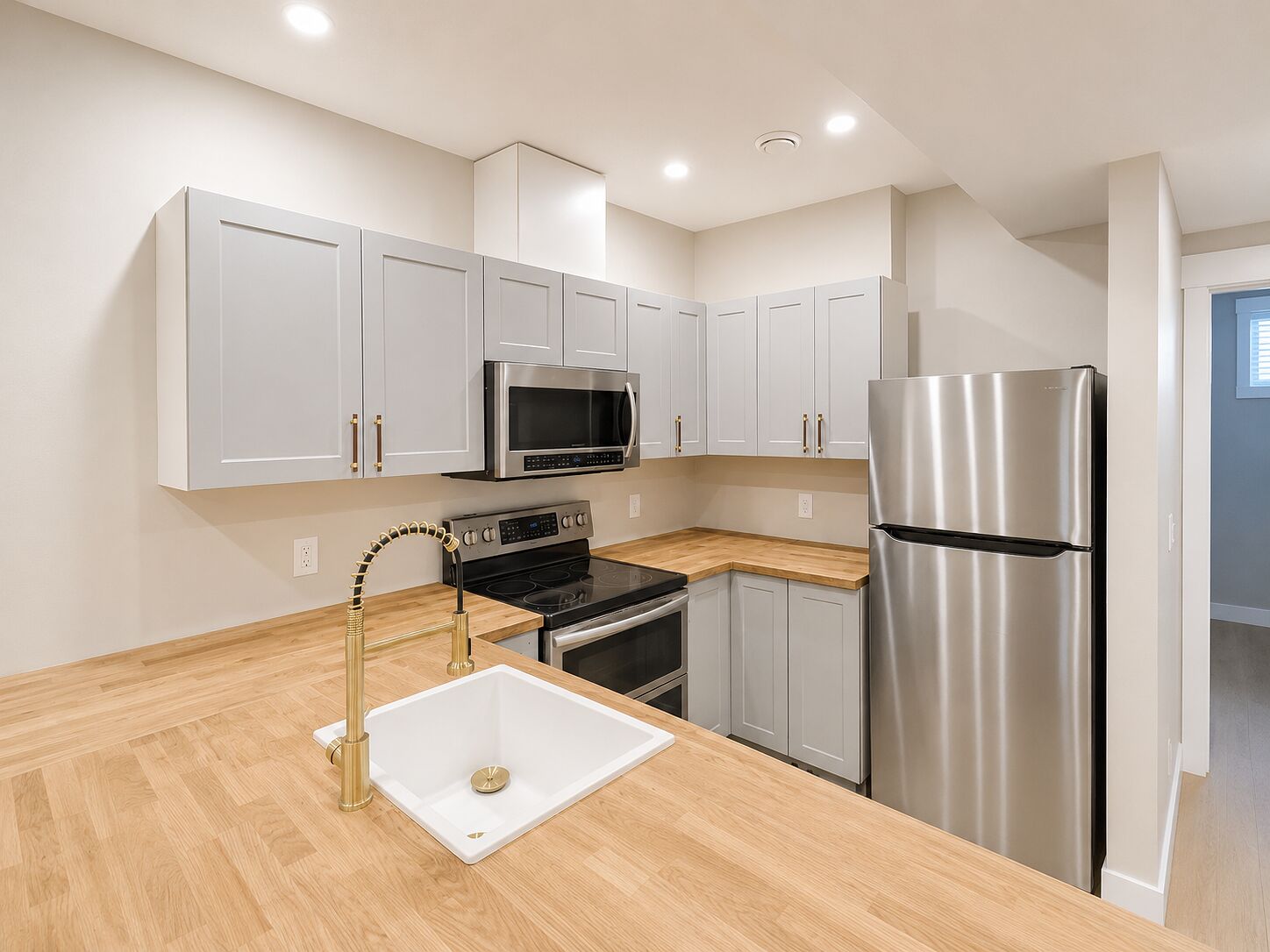 Calgary 2 bedrooms Basement for rent. Property photo: 754052-1