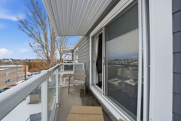 Calgary 1 bedroom Condo Unit for rent. Property photo: 754104-2