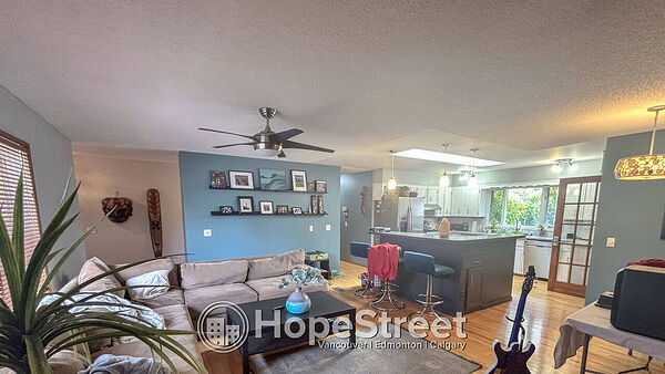 Calgary 3 bedrooms Main Floor for rent. Property photo: 754177-3