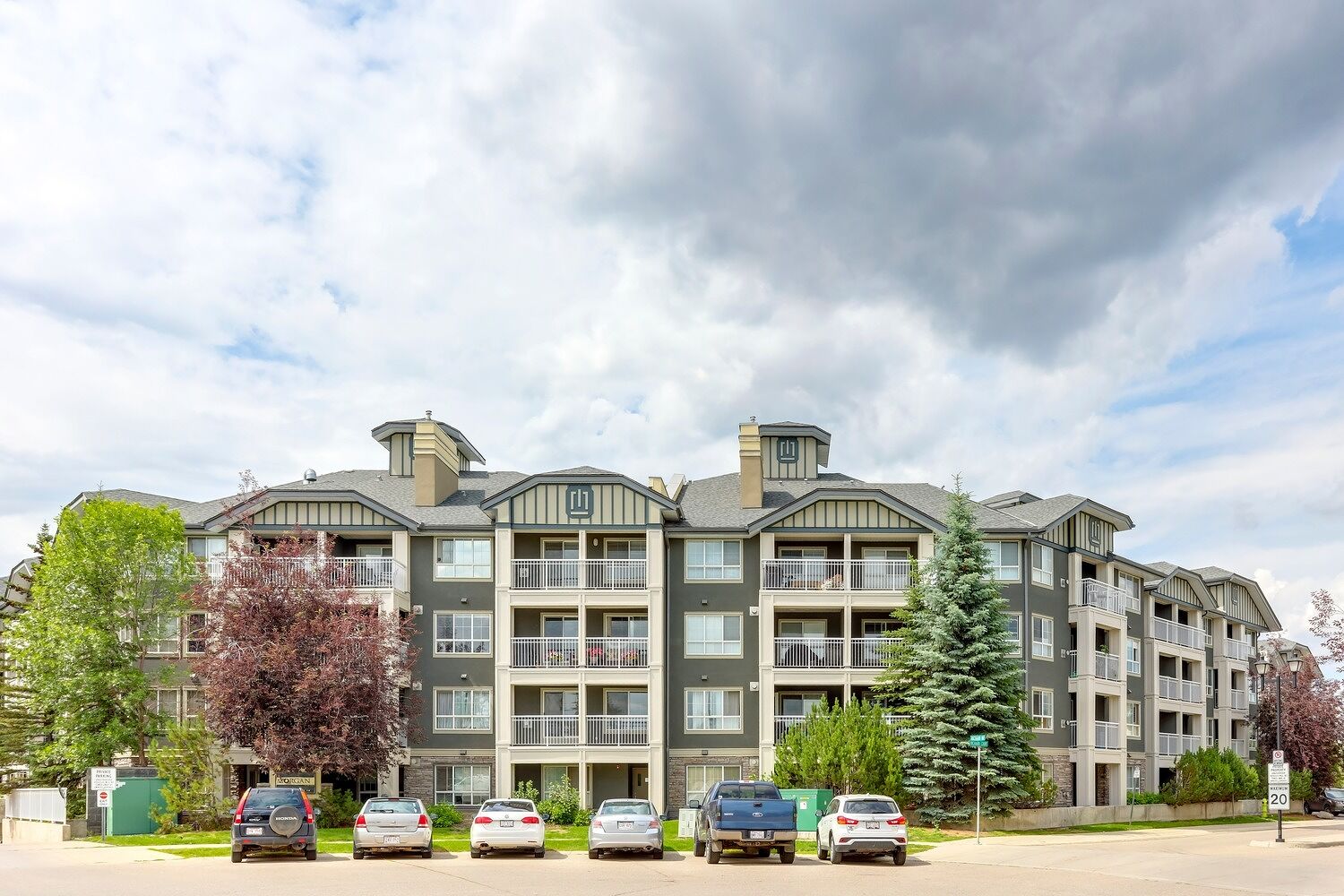 Calgary 1 bedroom Condo Unit for rent. Property photo: 754179-1