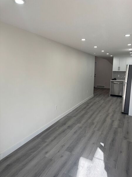 Calgary 2 bedrooms Basement for rent. Property photo: 754220-3
