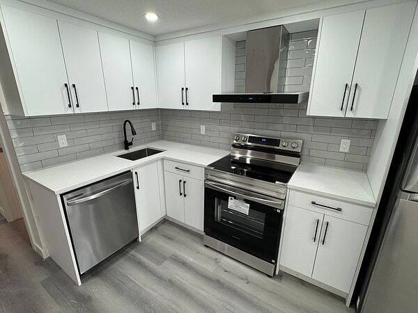 Calgary 2 bedrooms Basement for rent. Property photo: 754220-2