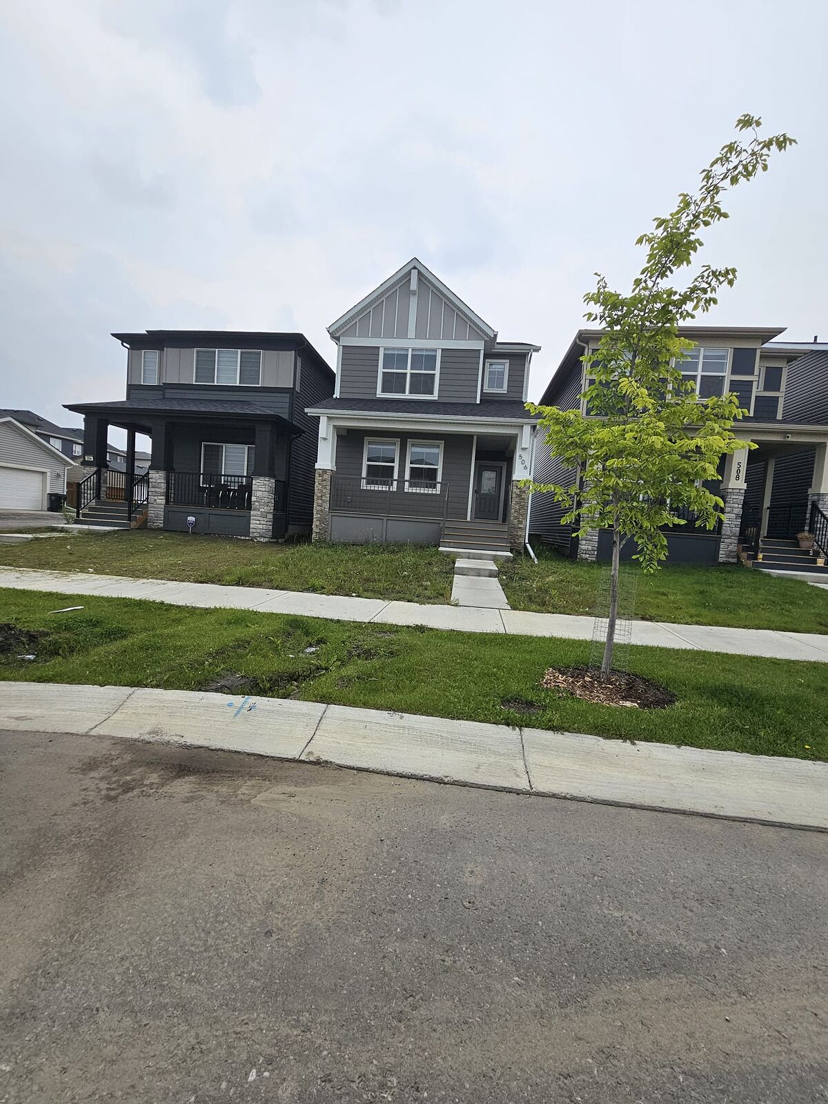 Calgary 4 bedrooms House for rent. Property photo: 754291-1