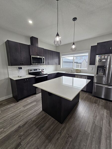 Calgary 4 bedrooms House for rent. Property photo: 754291-3