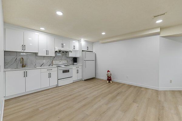 Calgary 1 bedroom Basement for rent. Property photo: 754297-3
