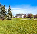Newly Renovated 900 Sqft Next to Park/Playground Basement | Separate Entrance