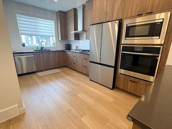 Calgary 2 bedrooms Townhouse for rent. Property photo: 754332-2