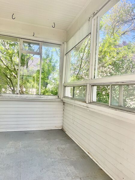Calgary 4 bedrooms House for rent. Property photo: 754391-2