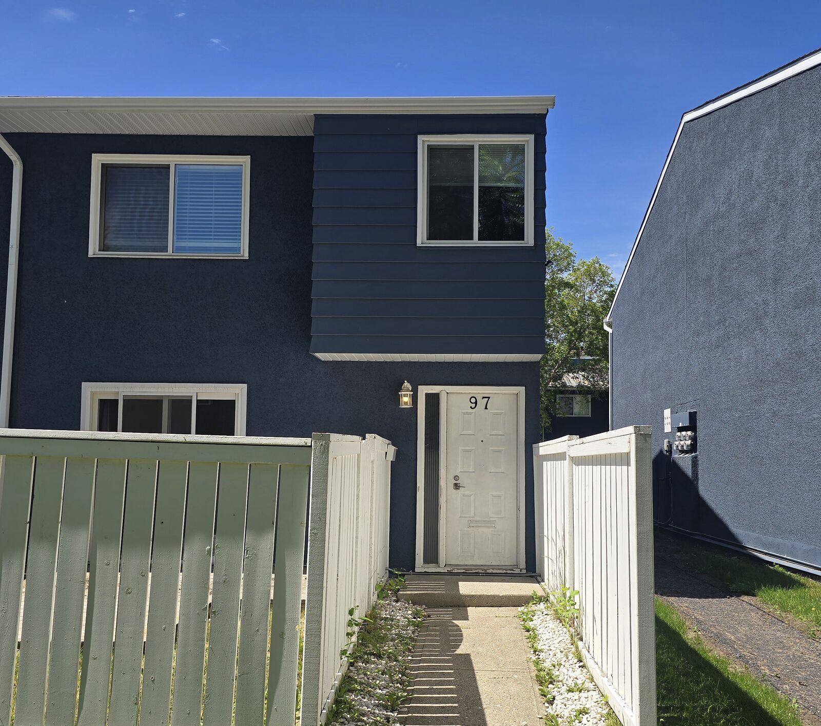 Calgary 2 bedrooms Townhouse for rent. Property photo: 754395-1