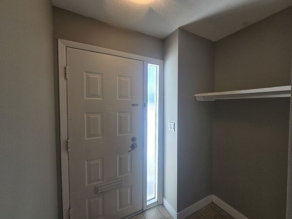 Calgary 2 bedrooms Townhouse for rent. Property photo: 754395-2