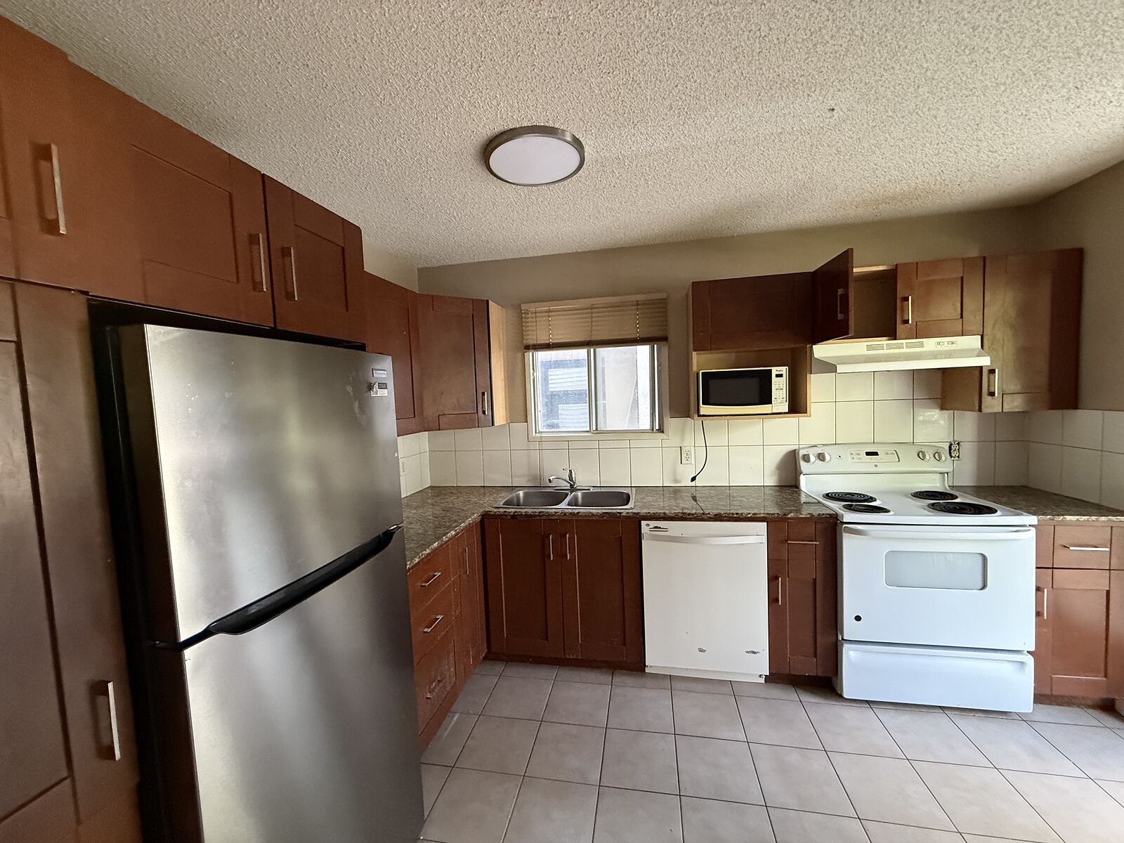 Calgary 3 + Den bedrooms House for rent. Property photo: 754418-1