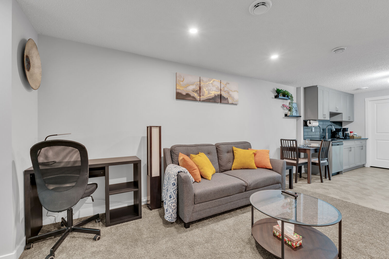 Calgary 1 bedroom Basement for rent. Property photo: 754502-1