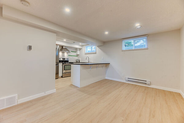 Calgary 1 bedroom Basement for rent. Property photo: 754507-2
