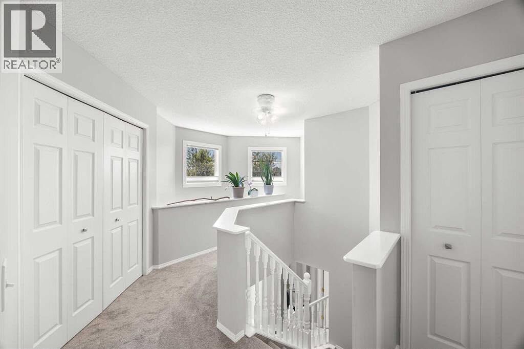 Calgary 3 bedrooms House for rent. Property photo: 754523-1