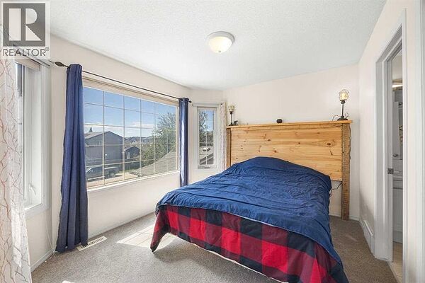 Calgary 3 bedrooms House for rent. Property photo: 754523-3