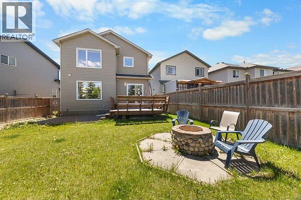 Calgary 3 bedrooms House for rent. Property photo: 754523-2