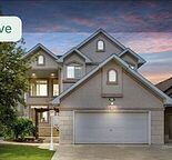 Large 3 bedroom,2.5 bathroom house  & 2bd walkout suit superette entrance