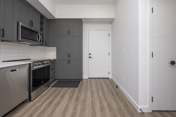 Calgary 1 bedroom Condo Unit for rent. Property photo: 754571-3