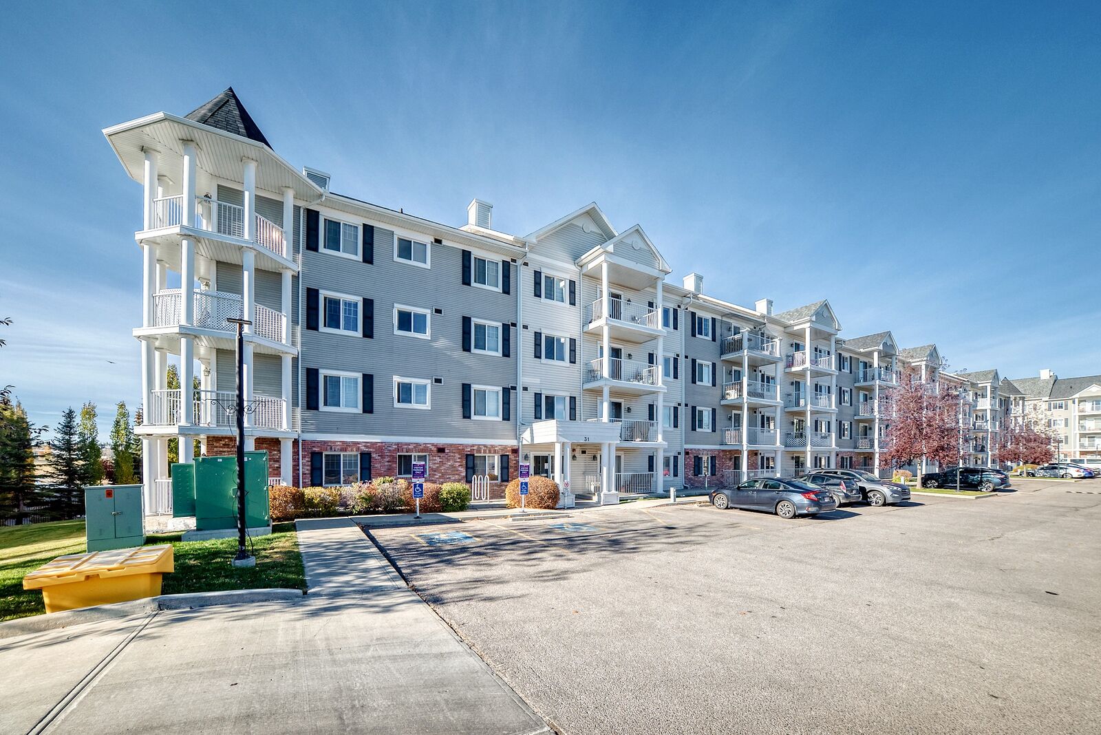 Calgary 1 bedroom Condo Unit for rent. Property photo: 754599-1