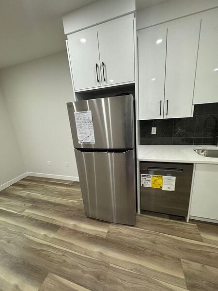 Calgary 2 bedrooms Basement for rent. Property photo: 754628-3