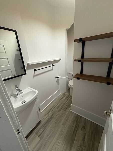 Calgary 2 bedrooms Condo Unit for rent. Property photo: 754698-3