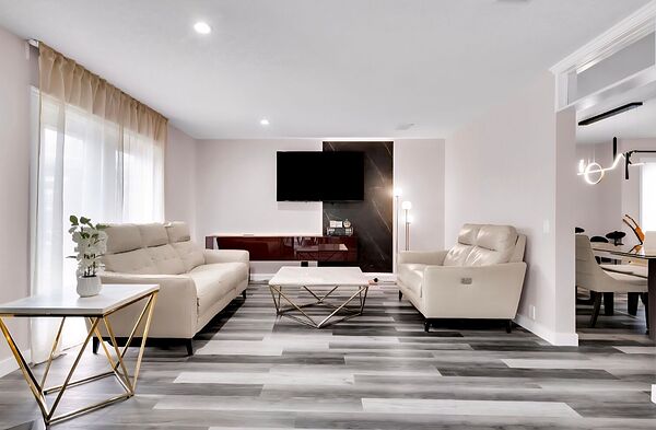 Calgary 5 bedrooms House for rent. Property photo: 754719-2