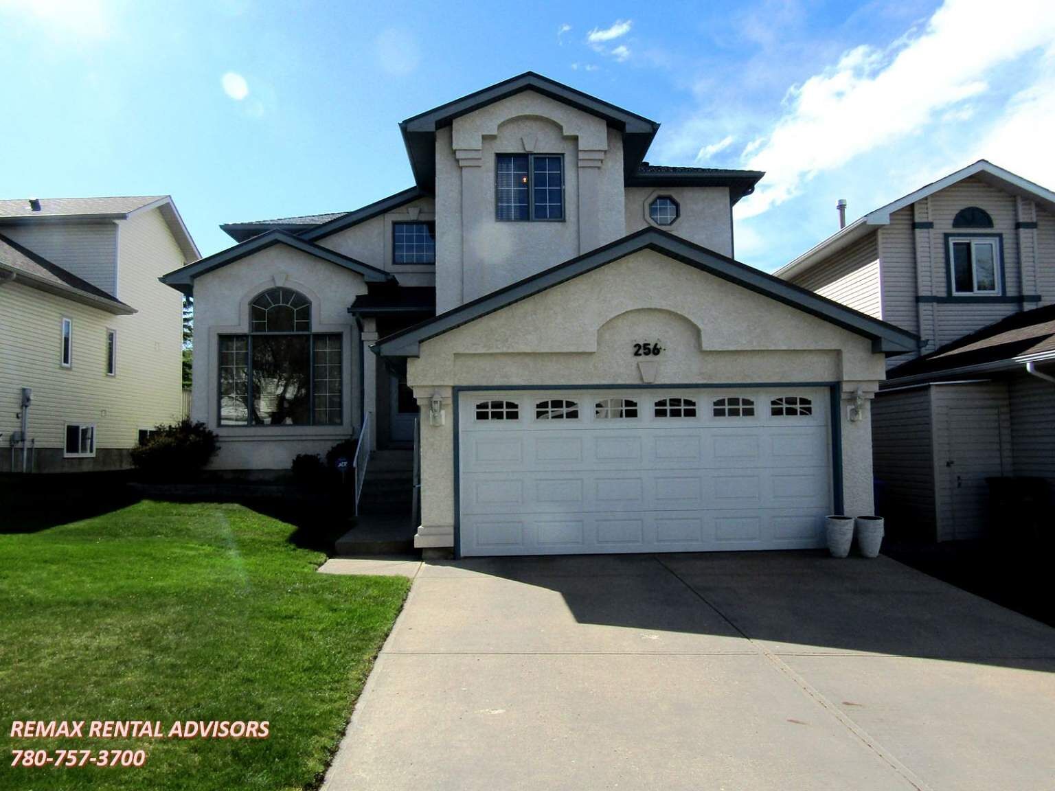 Calgary 4 bedrooms House for rent. Property photo: 754745-1