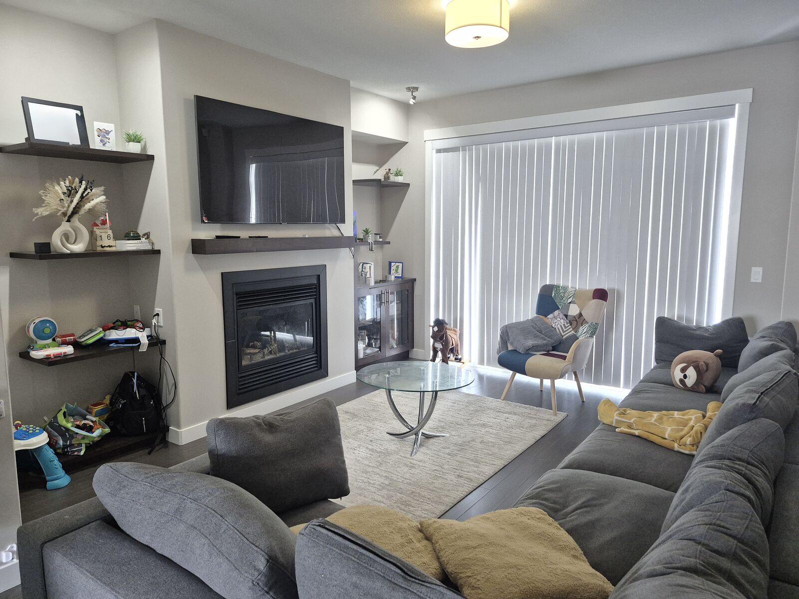 Calgary 2 + Den bedrooms Townhouse for rent. Property photo: 754753-1