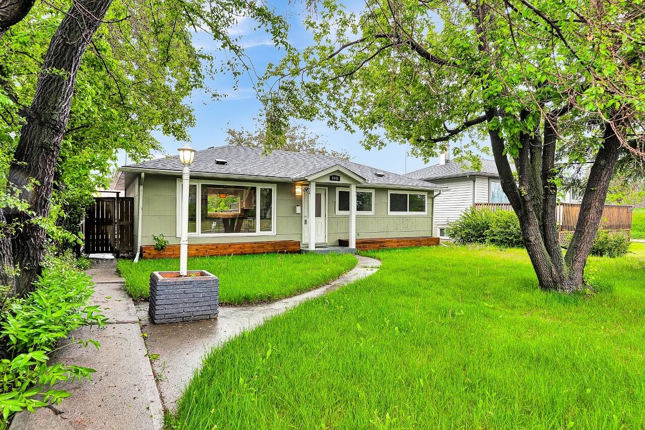 Calgary 3 + Den bedrooms House for rent. Property photo: 754776-1