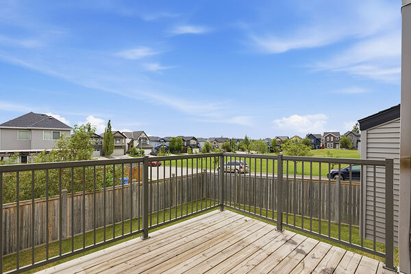 Calgary 4 bedrooms House for rent. Property photo: 754812-3