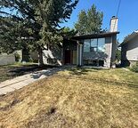 3 Bed Upper Duplex | Garage | In-Suite Laundry | Walk to Mission & Stampede