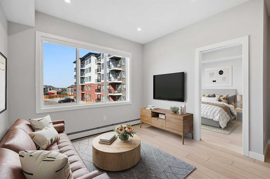 Calgary 2 bedrooms Condo Unit for rent. Property photo: 754820-1