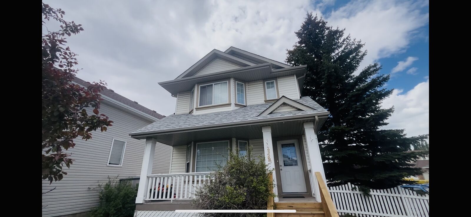 Calgary 3 bedrooms House for rent. Property photo: 754821-1