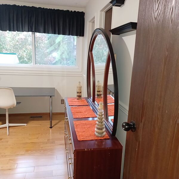 Calgary 1 bedroom Room For Rent for rent. Property photo: 754860-2