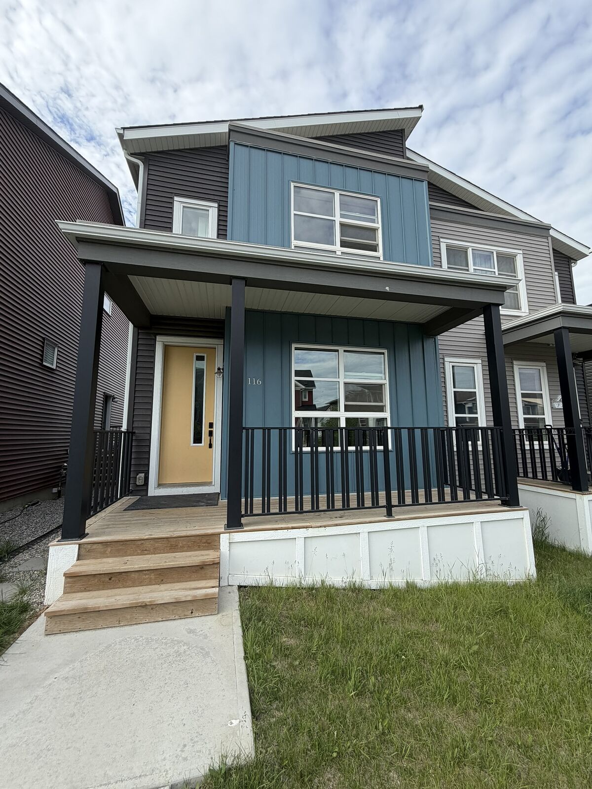 Calgary 3 + Den bedrooms Duplex for rent. Property photo: 754886-1