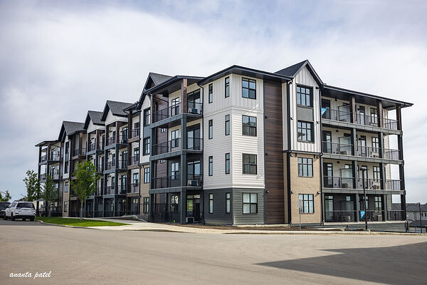 Calgary 2 bedrooms Condo Unit for rent. Property photo: 754899-2