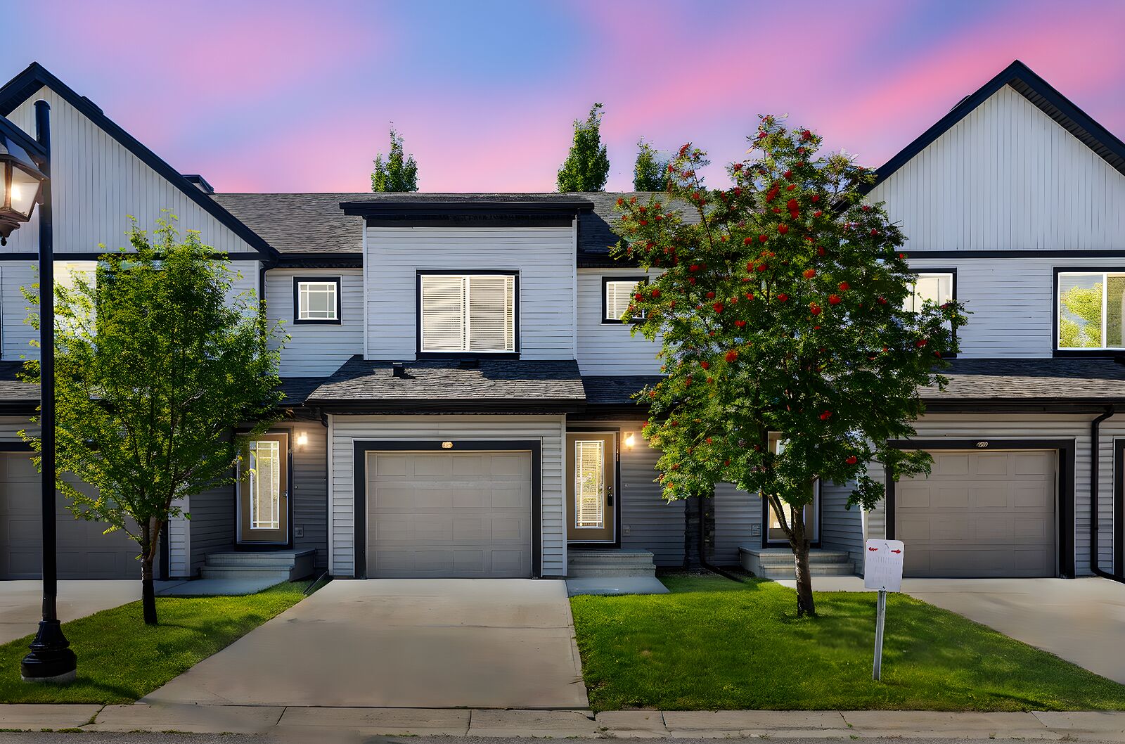 Calgary 3 bedrooms Townhouse for rent. Property photo: 755002-1