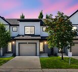 Upgraded 3 Bedroom Townhome Backing onto Park in Copperfield