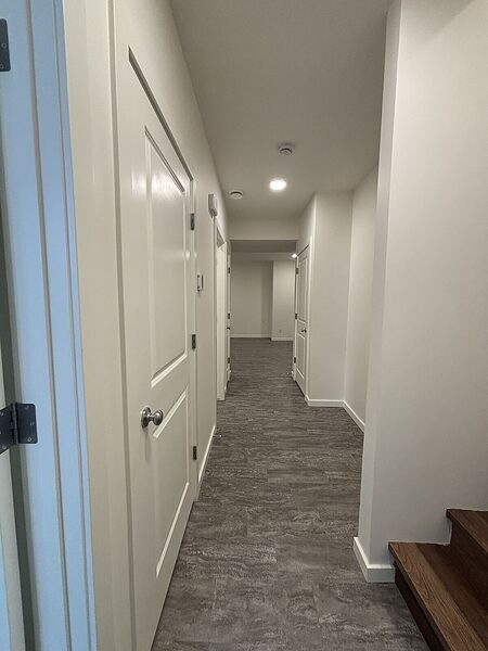 Calgary 1 bedroom Basement for rent. Property photo: 755006-3