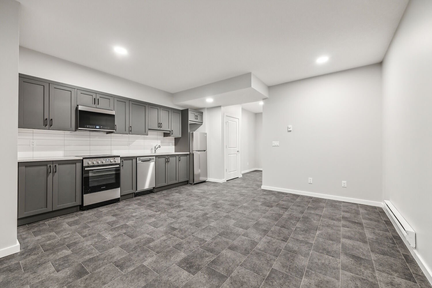 Calgary 1 bedroom Basement for rent. Property photo: 755008-1