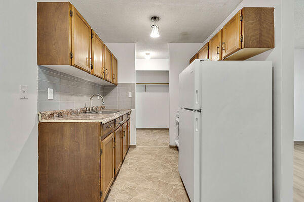 Calgary 1 bedroom Condo Unit for rent. Property photo: 755015-3