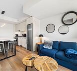 BEAUTIFUL FULLY FURNISHED - 1 Bedroom, Condo in the heart of downtown Calgary!