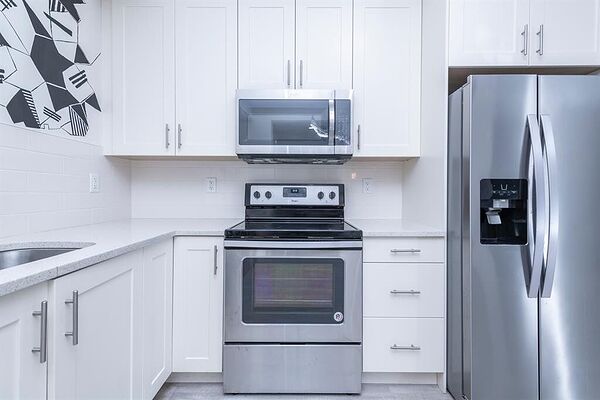 Calgary 2 bedrooms Condo Unit for rent. Property photo: 755044-3